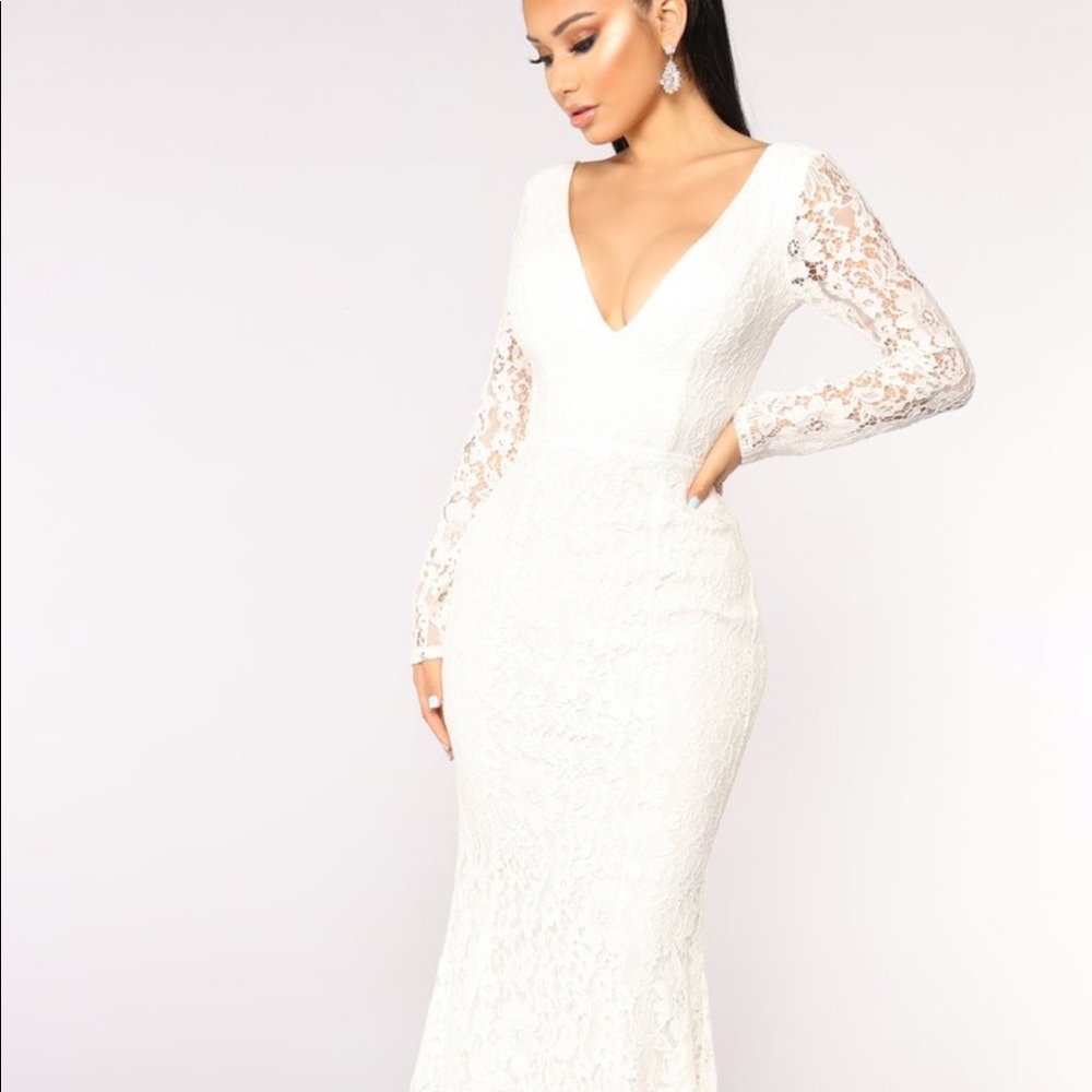 NWT white long sleeve open back maxi dress